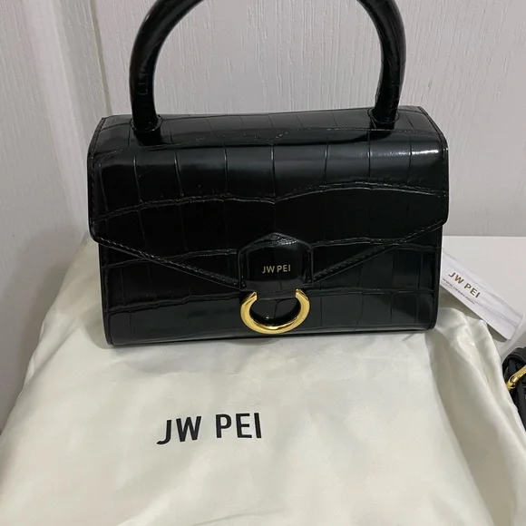NWT JW PEI Black croc embossed top handle purse w/GHW & crossbody strap - Picture 3 of 6